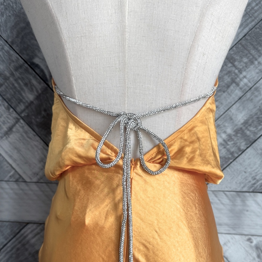 * SELFIE LESLIE AMALFI SUNSET COWL HALTERNECK MAXI DRESS SUN - Picture 11 of 15